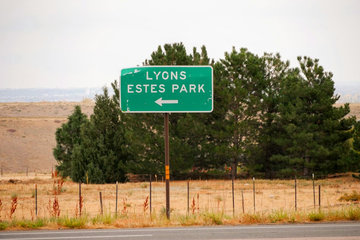 Trail signpost